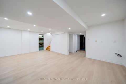 Photo 40 at 18 Formosa Drive, Rouge Woods, Richmond Hill