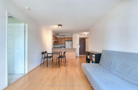 Photo 13 at 811 - 18 Parkview Avenue, Willowdale East, Toronto