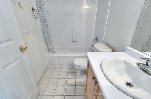 Photo 21 at 811 - 18 Parkview Avenue, Willowdale East, Toronto