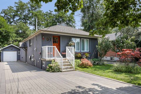Photo 12 at 27 Cedarcrest Drive, Kingsway South, Toronto