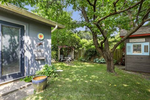 Photo 36 at 27 Cedarcrest Drive, Kingsway South, Toronto
