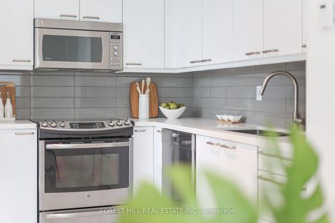 Photo 15 at 305 - 38 Avenue Road, Annex, Toronto