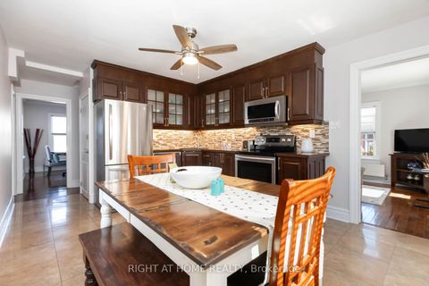 Photo 10 at 34 Kecala Road, Dorset Park, Toronto