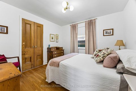 Photo 9 at 64 Hart Avenue, Kennedy Park, Toronto
