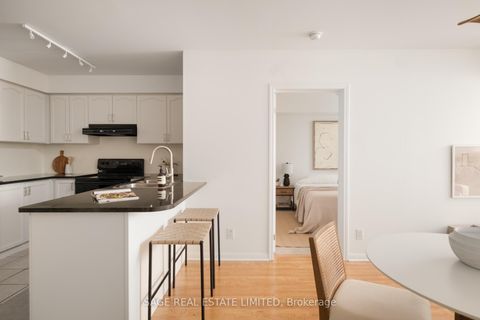Photo 10 at 320 - 10 Mendelssohn Street, Birchmount, Toronto