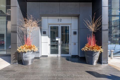 Photo 2 at 703 - 32 Davenport Road, Annex, Toronto