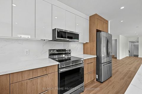 Photo 5 at 6 Maple Avenue, Sutton & Jackson's Point, Georgina