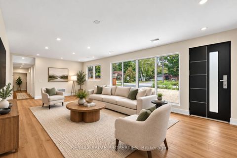 Photo 8 at 6 Maple Avenue, Sutton & Jackson's Point, Georgina