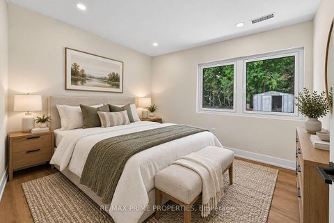 Photo 14 at 6 Maple Avenue, Sutton & Jackson's Point, Georgina