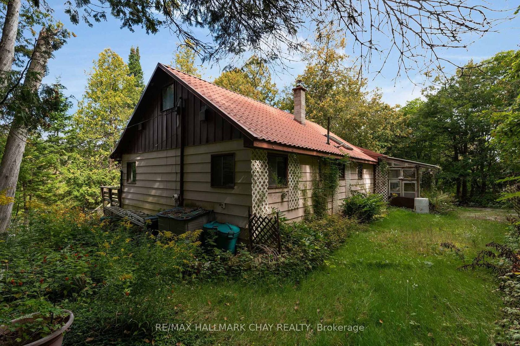 8051 County Road 9, Creemore, Clearview photo number 2