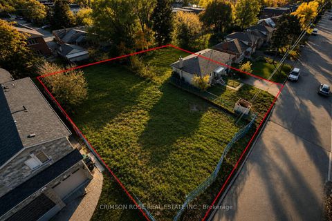 Photo 8 at 387A Hounslow Avenue, Willowdale West, Toronto