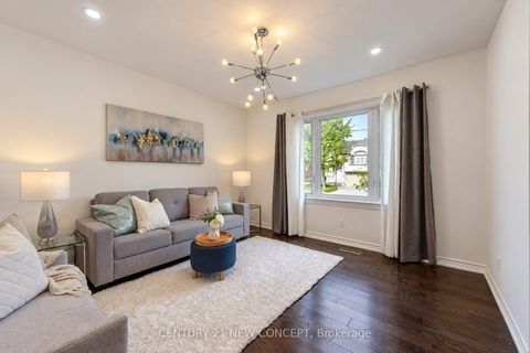 Photo 14 at 17 Lyndale Drive, Willowdale East, Toronto