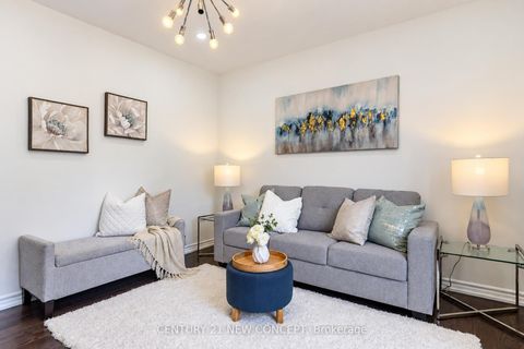 Photo 16 at 17 Lyndale Drive, Willowdale East, Toronto