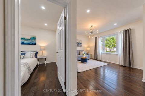 Photo 18 at 17 Lyndale Drive, Willowdale East, Toronto