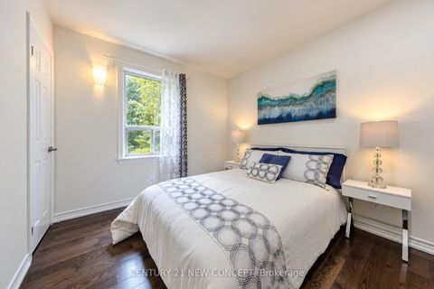 Photo 20 at 17 Lyndale Drive, Willowdale East, Toronto