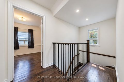 Photo 26 at 17 Lyndale Drive, Willowdale East, Toronto
