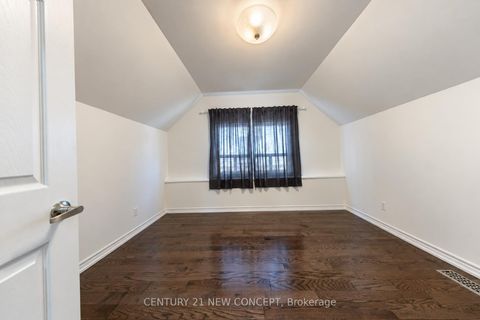 Photo 31 at 17 Lyndale Drive, Willowdale East, Toronto
