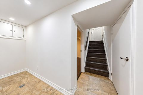 Photo 34 at 17 Lyndale Drive, Willowdale East, Toronto