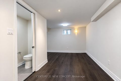 Photo 39 at 17 Lyndale Drive, Willowdale East, Toronto