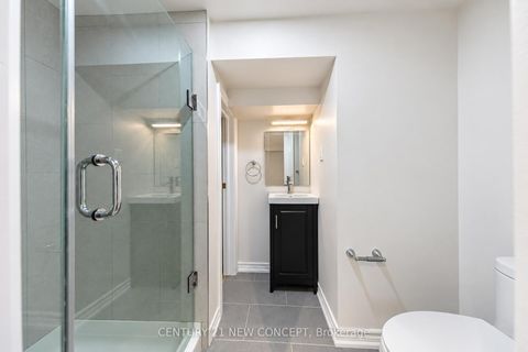 Photo 40 at 17 Lyndale Drive, Willowdale East, Toronto