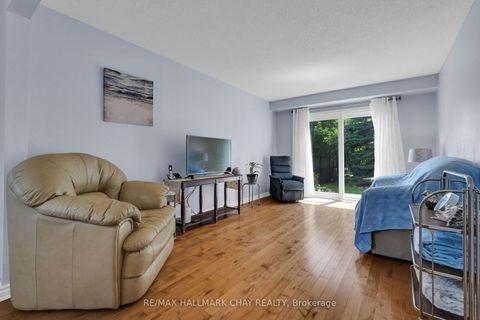 Photo 9 at 86 Trillium Crescent, Allandale Heights, Barrie