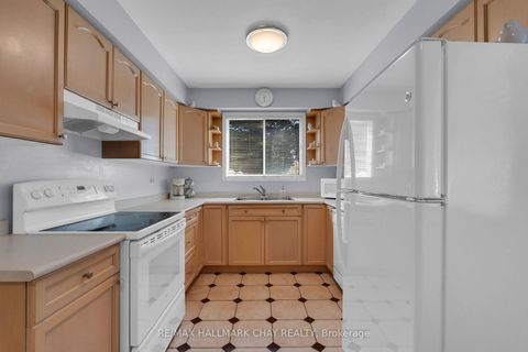 Photo 11 at 86 Trillium Crescent, Allandale Heights, Barrie