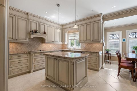 Photo 9 at 35 Strauss Road, Patterson, Vaughan