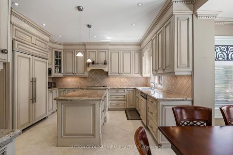 Photo 10 at 35 Strauss Road, Patterson, Vaughan