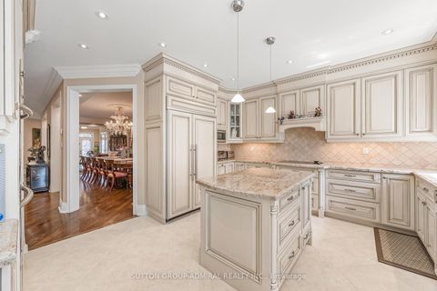 Photo 11 at 35 Strauss Road, Patterson, Vaughan