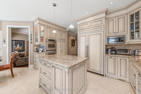 Photo 12 at 35 Strauss Road, Patterson, Vaughan