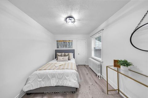 Photo 15 at 50 Joanith Drive, Parkview, Toronto