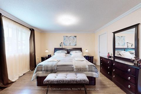 Photo 22 at 66 Tuscana Boulevard, Patterson, Vaughan