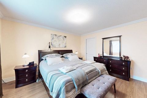 Photo 23 at 66 Tuscana Boulevard, Patterson, Vaughan