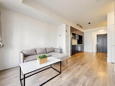 Photo 10 at 601 - 28 Avondale Avenue, Willowdale East, Toronto