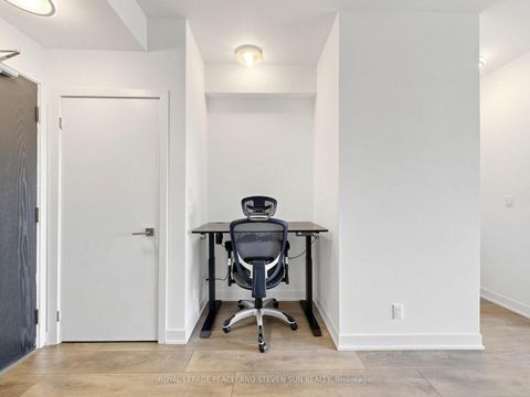 Photo 17 at 601 - 28 Avondale Avenue, Willowdale East, Toronto