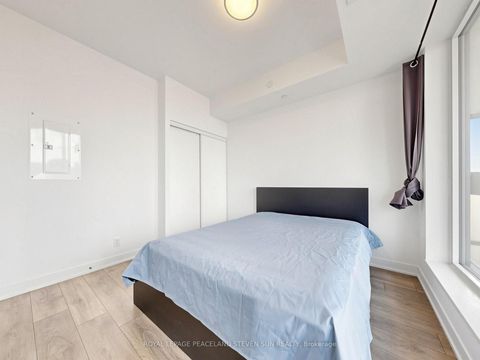 Photo 19 at 601 - 28 Avondale Avenue, Willowdale East, Toronto