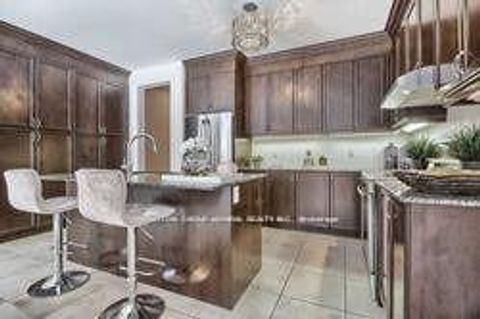 Photo 5 at 47 Edison Place, Patterson, Vaughan