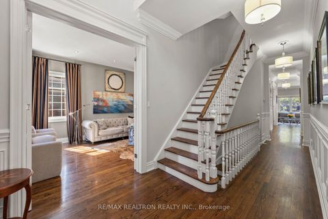 Photo 4 at 6 Oatlands Drive, Mill Pond, Richmond Hill