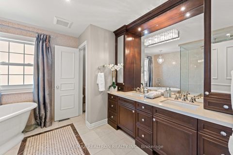 Photo 21 at 6 Oatlands Drive, Mill Pond, Richmond Hill