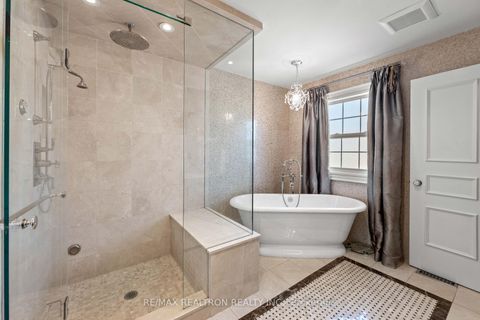 Photo 22 at 6 Oatlands Drive, Mill Pond, Richmond Hill