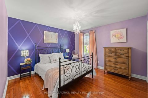 Photo 23 at 6 Oatlands Drive, Mill Pond, Richmond Hill