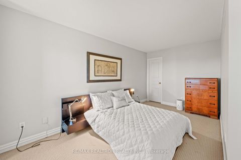 Photo 29 at 6 Oatlands Drive, Mill Pond, Richmond Hill