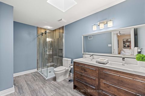 Photo 30 at 6 Oatlands Drive, Mill Pond, Richmond Hill