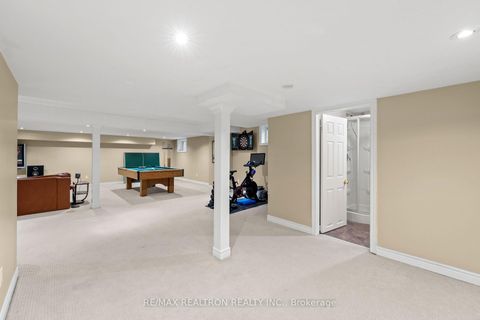 Photo 35 at 6 Oatlands Drive, Mill Pond, Richmond Hill