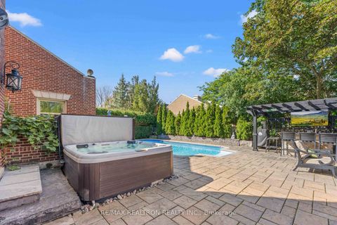 Photo 44 at 6 Oatlands Drive, Mill Pond, Richmond Hill