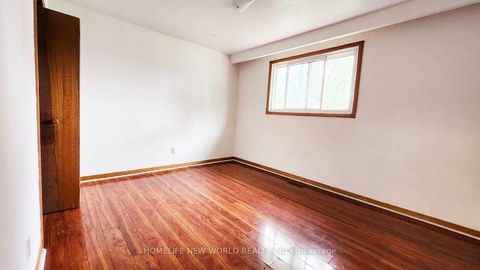 Photo 11 at 2 Arkona Drive, Sullivan, Toronto