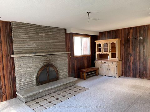 Photo 13 at 2 Arkona Drive, Sullivan, Toronto
