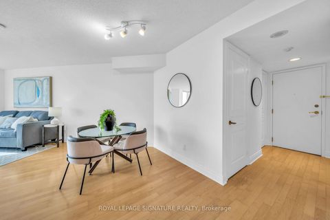 Photo 8 at 2122 - 15 Northtown Way, Willowdale East, Toronto