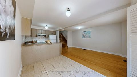Photo 13 at 47 - 435 Middlefield Road, Agincourt North, Toronto