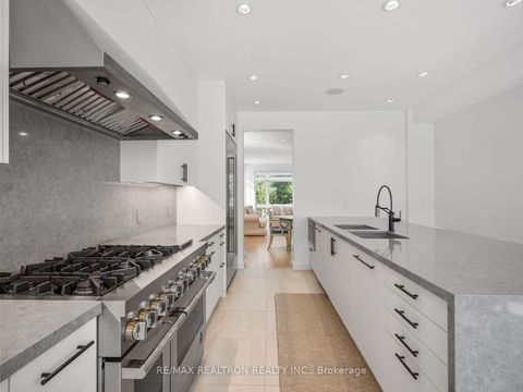 Photo 10 at 240 Maxwell Street, Bathurst Manor, Toronto